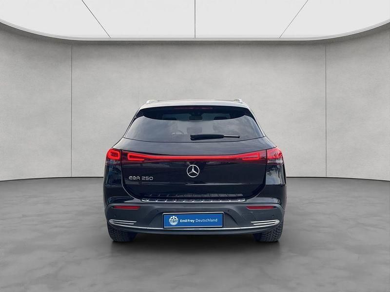 Gebraucht Mercedes EQA250 Progressive 139 kW (190 PS) 2021 Schwarz SUV