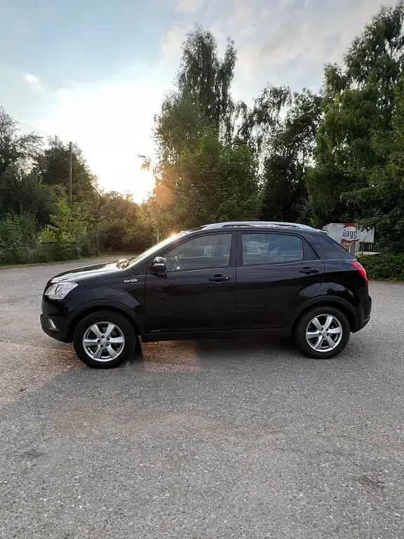 Gebraucht SsangYong Korando Quartz 175 PS (128 kW) 2012 Schwarz SUV