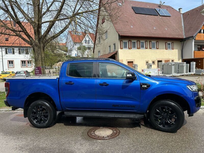 Blau Gebraucht 2018 Ford Ranger Wildtrack Abholung | 25.900 € (Guter Preis) - Bild 1/4