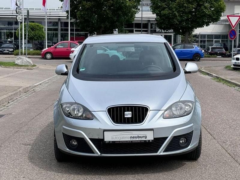 Używany Seat Altea Style 140 KM (102 kW) 2011 Srebrny Minivan