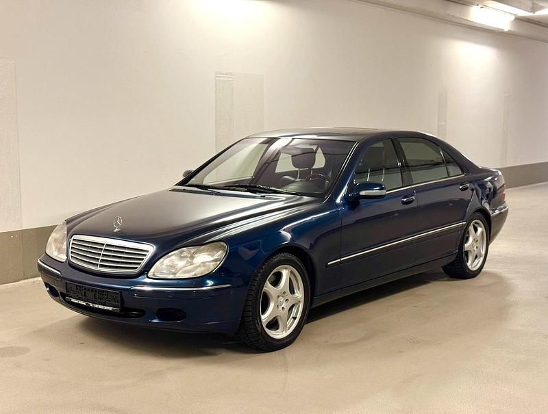Blau Gebraucht 2000 Mercedes S600L Limousine | 13.999 € - Bild 1/4