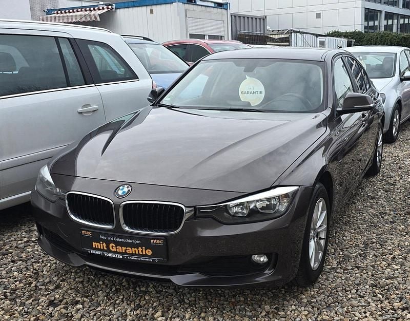 Gebraucht BMW 316 Comfort Edition 136 PS (100 kW) 2013 Braun Limousine