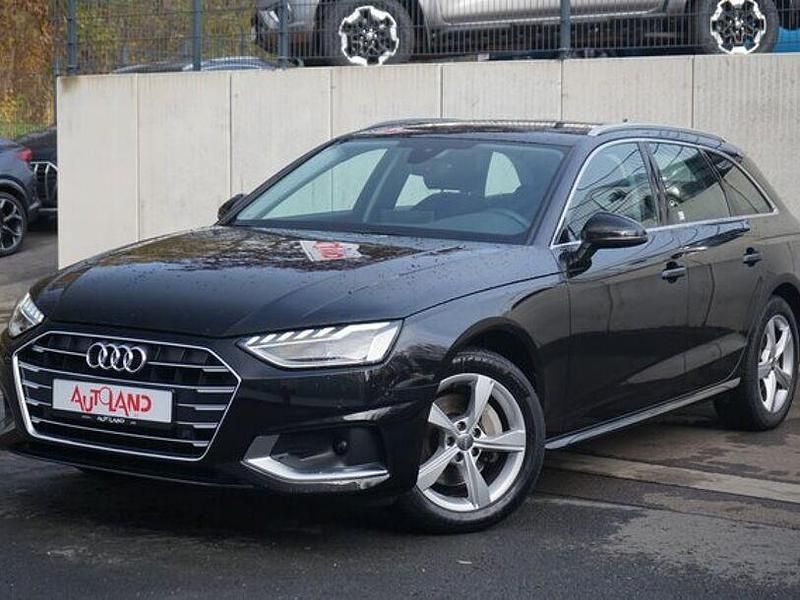 Gebraucht Audi A4 Sport 190 PS (139 kW) 2019 Mythosschwarz metallic Kombi