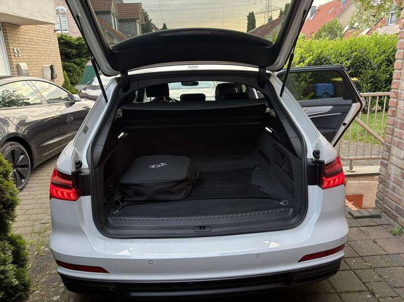 Weiß Gebraucht 2021 Audi A6 Sport Kombi | 35.000 € (Guter Preis) - Bild 1/4