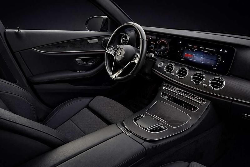 Usata Mercedes E400 Night 330 CV (242 kW) 2021 Nero Station wagon