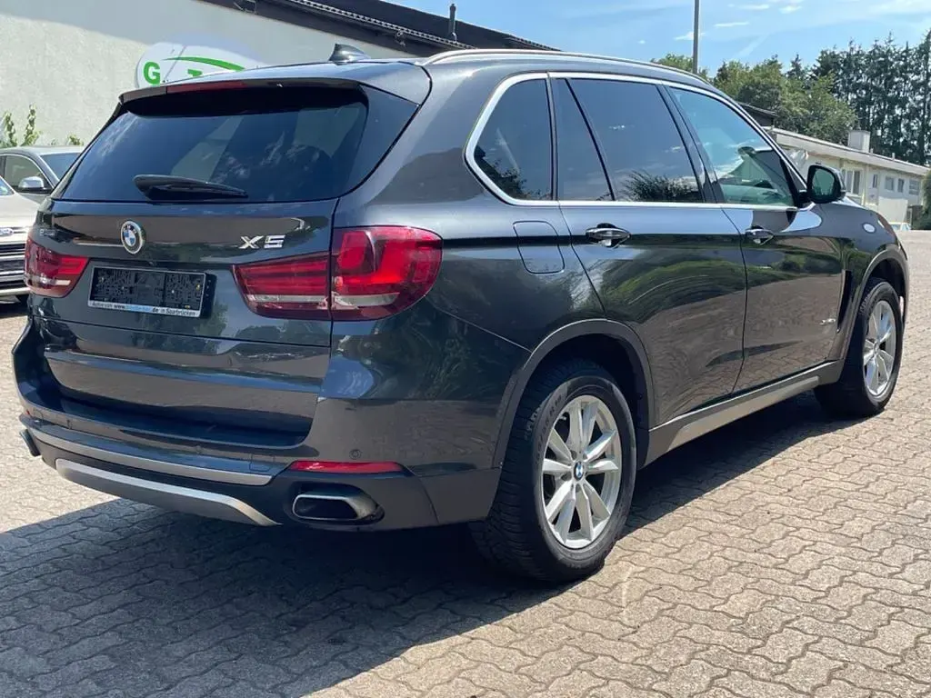 Gebraucht BMW X5 211 PS (155 kW) 2016 Grau SUV