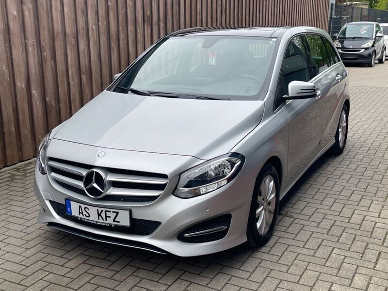 Silber Gebraucht 2015 Mercedes B220 Van / Kleinbus | 15.990 € (Fairer Preis) - Bild 1/4