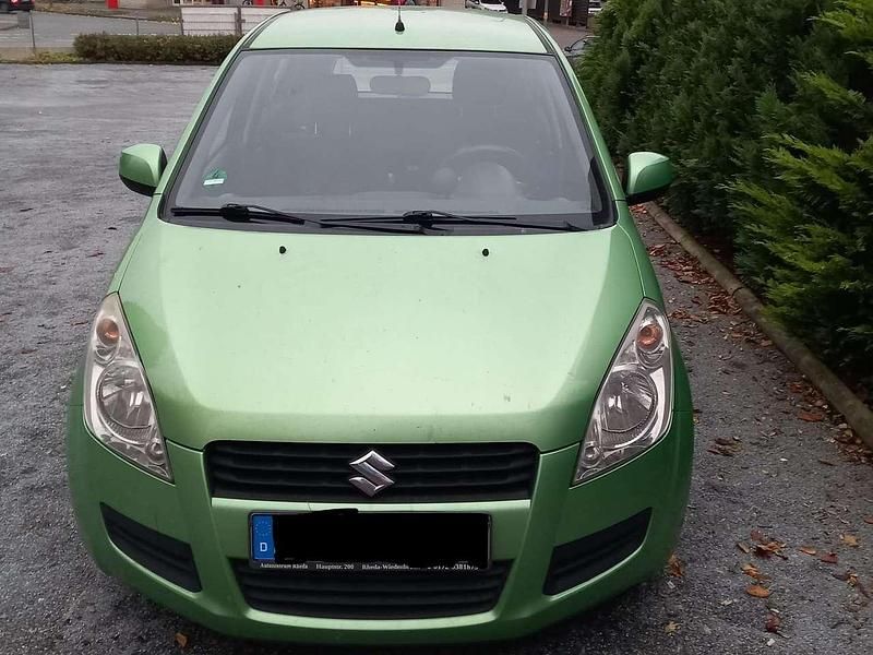 Grün Gebraucht 2009 Suzuki Splash Basic Kleinwagen | 2.000 € (Fairer Preis) - Bild 1/4
