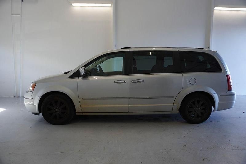 Gebraucht Chrysler Grand Voyager Limited 193 PS (141 kW) 2009 Silber Van / Kleinbus