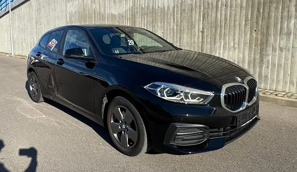 Gebraucht BMW 118 Advantage 150 PS (110 kW) 2023 Schwarz Kleinwagen