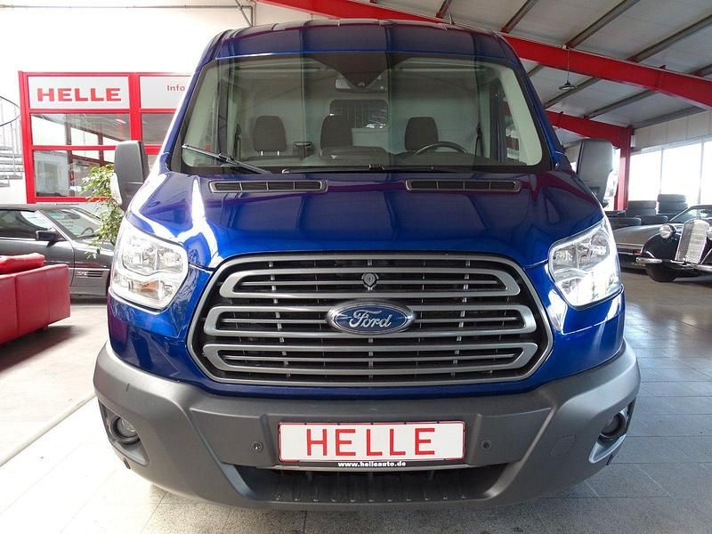 Gebraucht Ford Transit Trend 131 PS (96 kW) 2017 Blau Van / Kleinbus