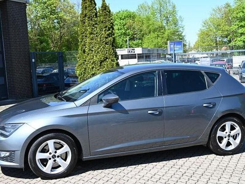 Second-hand Seat Leon FR 184 CP (135 kW) 2016 Gri Berlinǎ