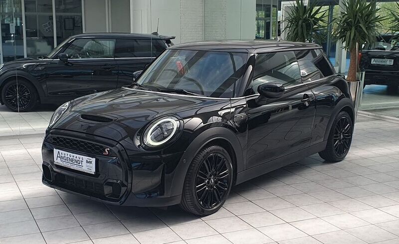 Schwarz Gebraucht 2022 Mini Cooper S Kleinwagen | 26.990 € (Fairer Preis) - Bild 1/4