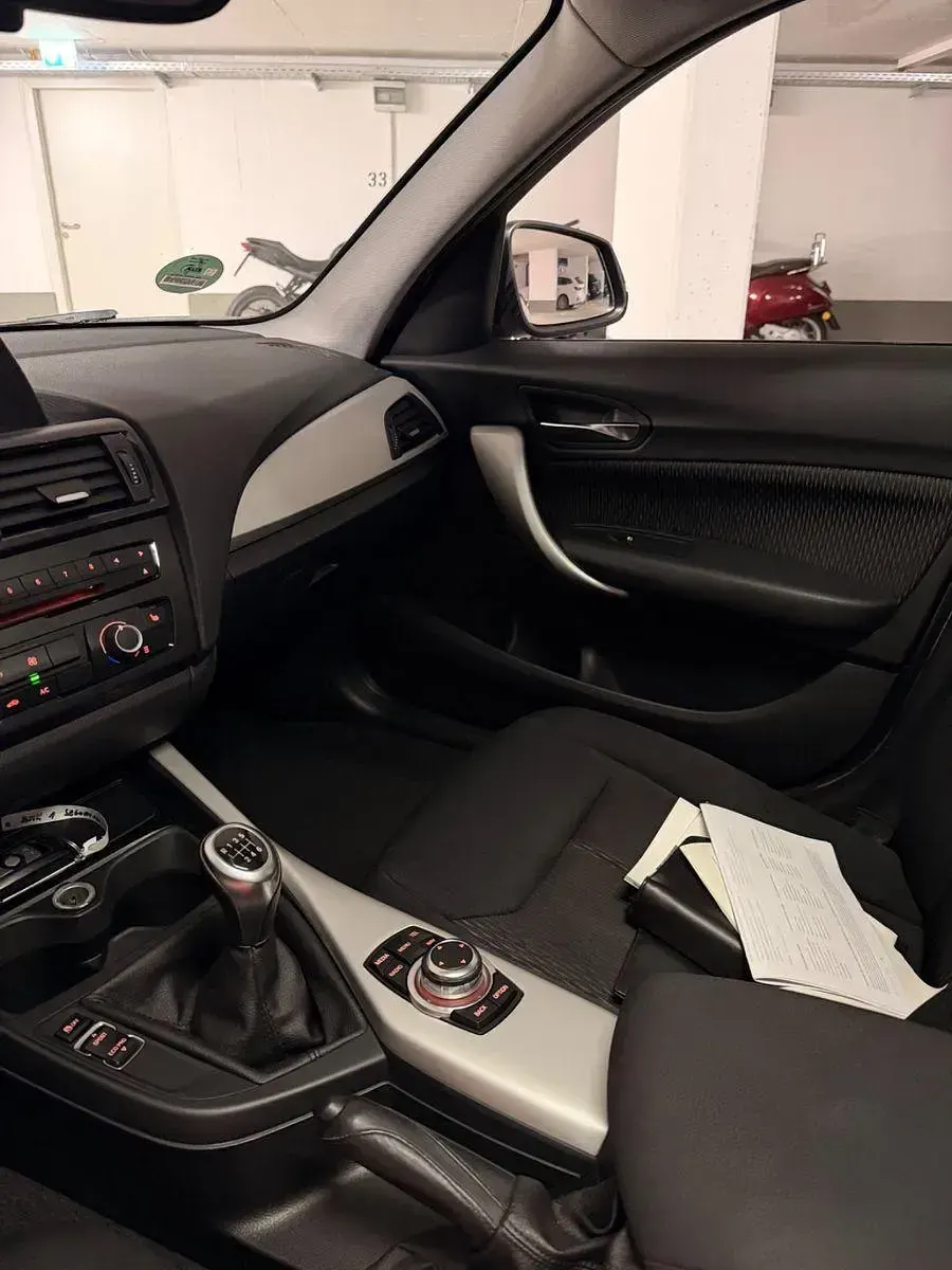 Gebraucht BMW 114 95 PS (69 kW) 2013 Grau Kleinwagen