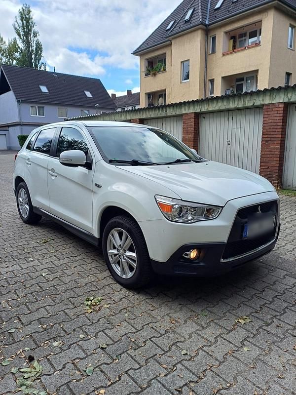 Weiß Gebraucht 2010 Mitsubishi ASX SUV | 6.500 € (Fairer Preis) - Bild 1/4