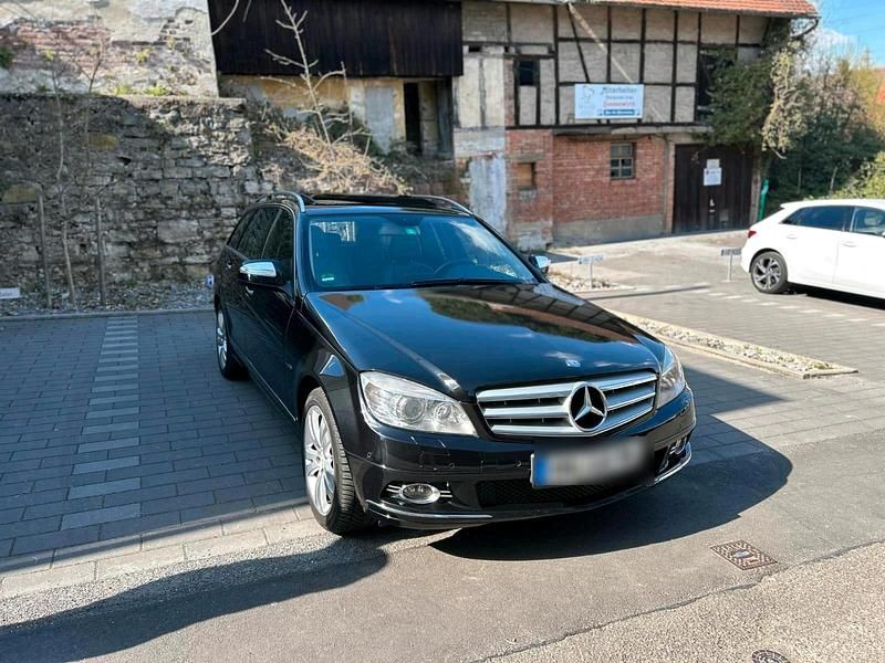 Schwarz Gebraucht 2008 Mercedes C320 Kombi | 4.500 € (Fairer Preis) - Bild 1/4