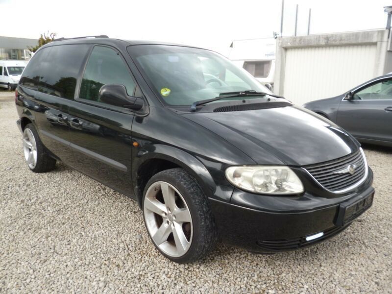 Verkauft Chrysler Voyager 2.5 CRD SE, gebraucht 2004, 188