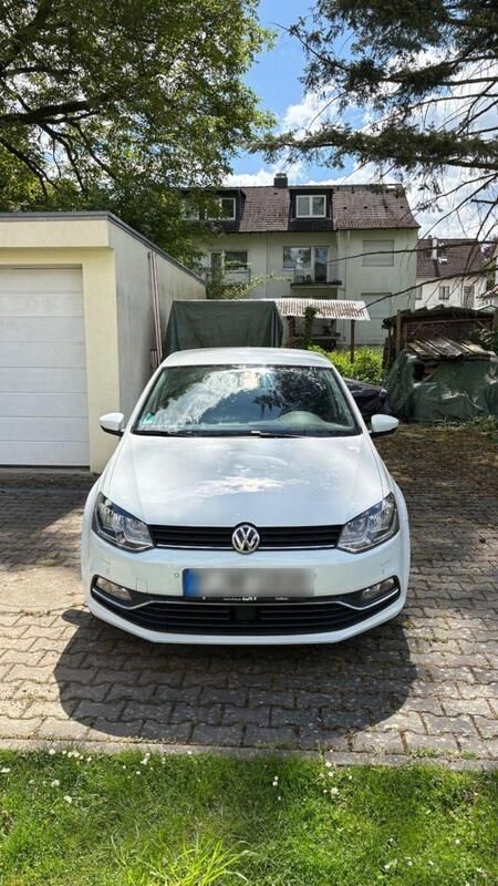 Weiß Gebraucht 2014 VW Polo Comfortline Kleinwagen | 8.000 € (Fairer Preis) - Bild 1/4