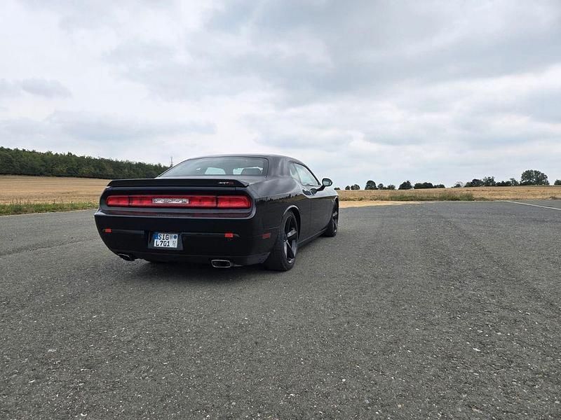 Schwarz Gebraucht 2010 Dodge Challenger Coupé | 22.500 € - Bild 1/4