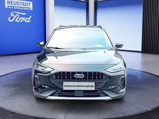 Second-hand Ford Focus Active 116 CP (85 kW) 2025 Negru Break