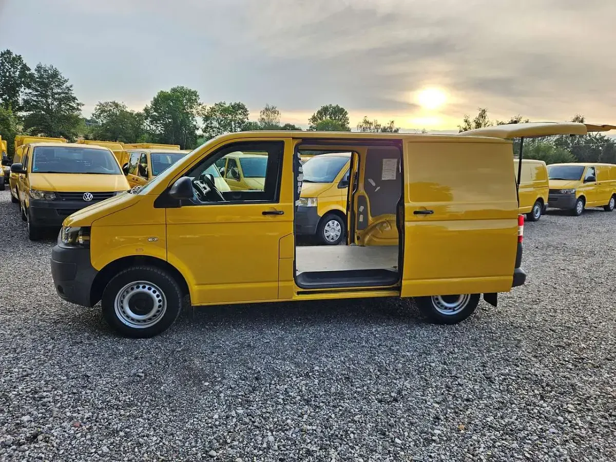 Gebraucht VW T5 84 PS (61 kW) 2013 Gelb Van