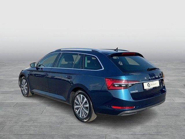 Gebraucht Skoda Superb Style 150 PS (110 kW) 2022 Blau Kombi
