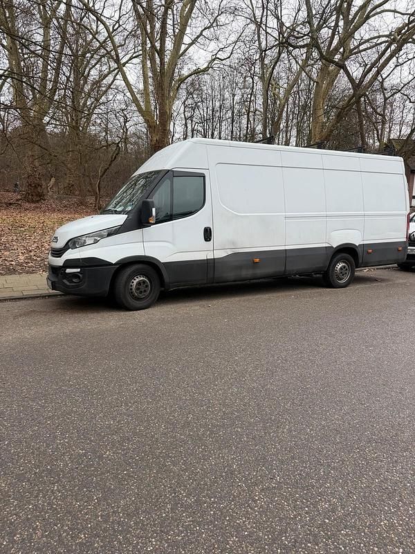 Usata Iveco Daily 2017 Bianco Monovolume