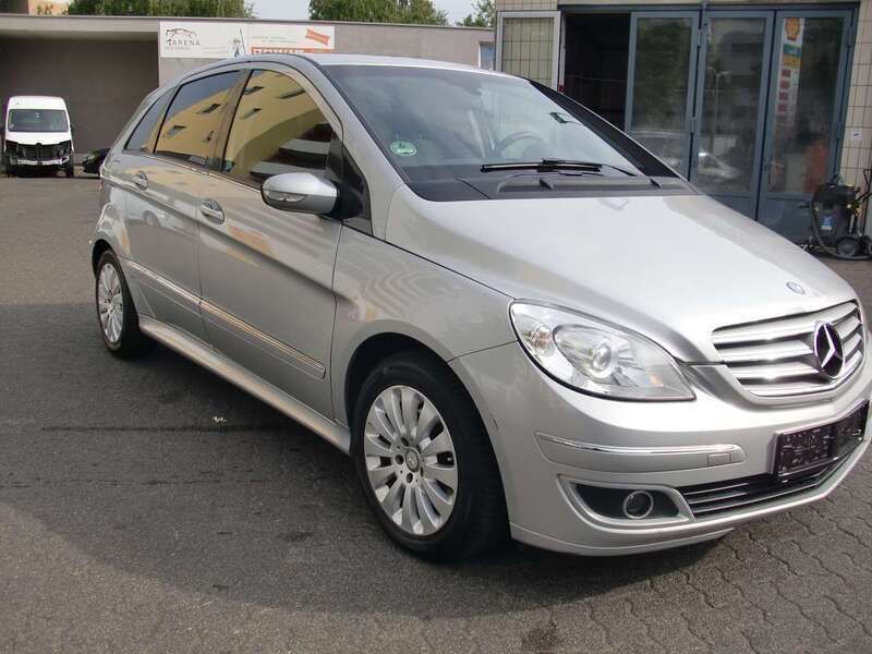 Silber Gebraucht 2007 Mercedes B180 Van / Kleinbus | 2.649 € (Guter Preis) - Bild 1/4