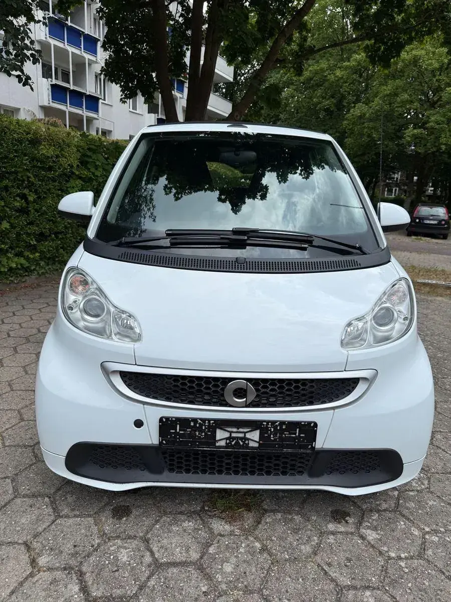 Gebraucht Smart ForTwo Cabrio 71 PS (52 kW) 2014 Weiß Cabrio