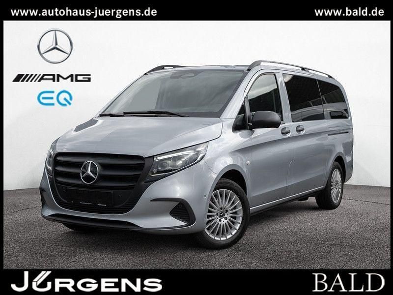 Silber hightechsilber metallic Gebraucht 2024 Mercedes Vito Van / Kleinbus | 52.500 € - Bild 1/4
