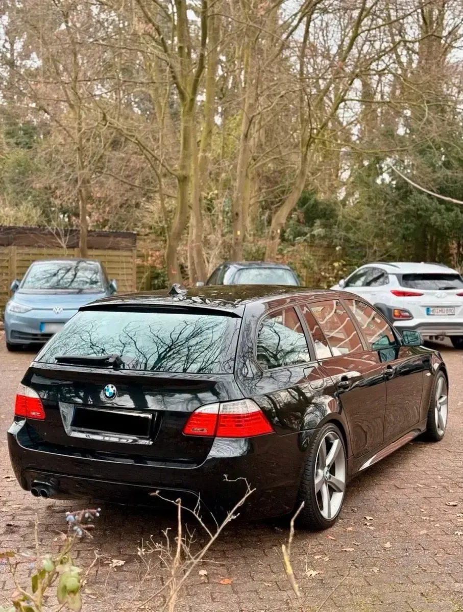 Gebraucht BMW 525 M Sport 177 PS (130 kW) 2005 Schwarz Kombi