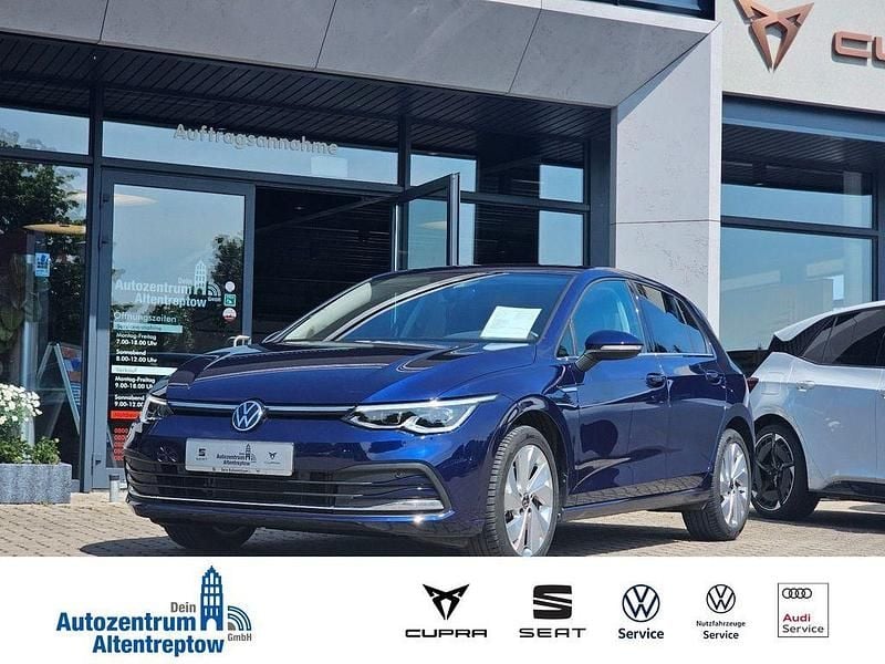 Blau Gebraucht 2022 VW Golf Style Limousine | 23.900 € (Guter Preis) - Bild 1/4