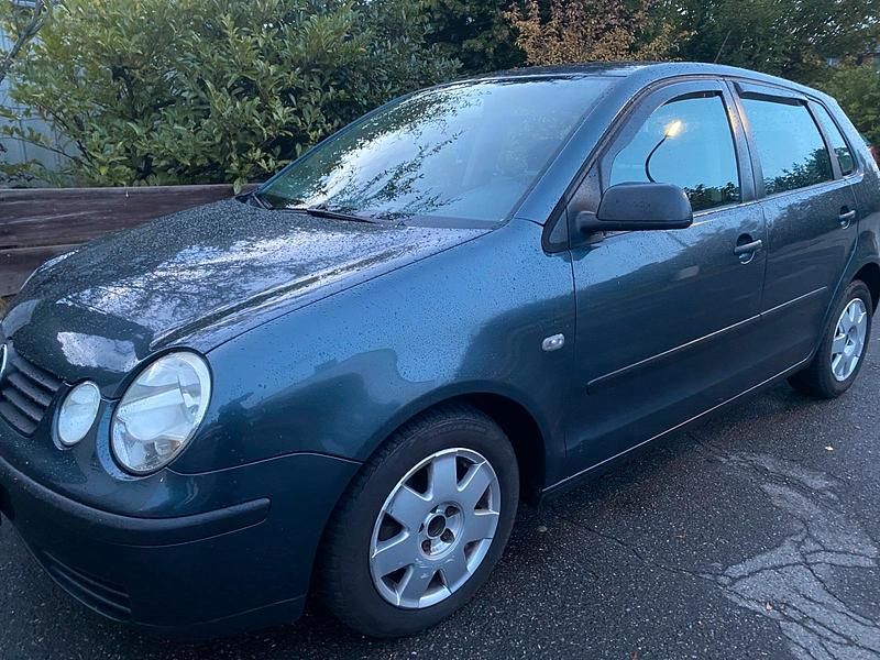 Grau Gebraucht 2002 VW Polo Kleinwagen | 500 € (Superpreis) - Bild 1/4