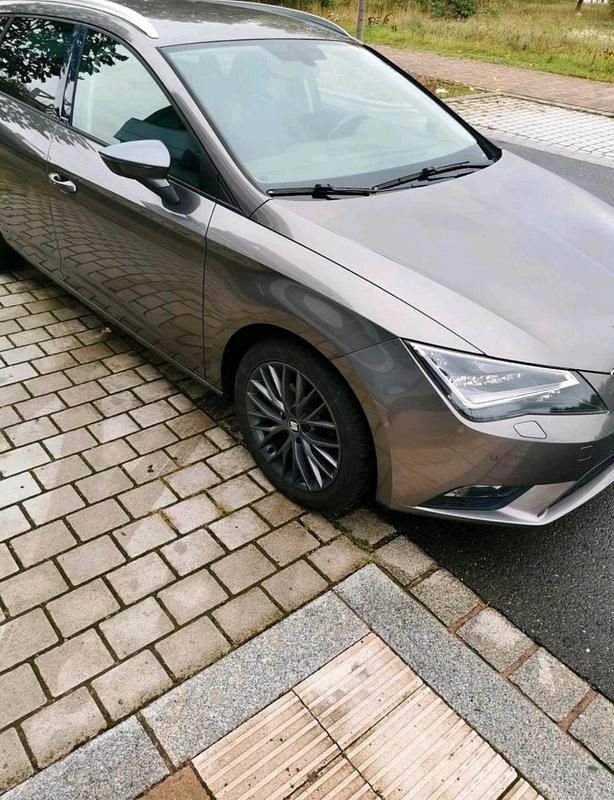Gebraucht Seat Leon CONNECT 125 PS (91 kW) 2016 Grau Kombi