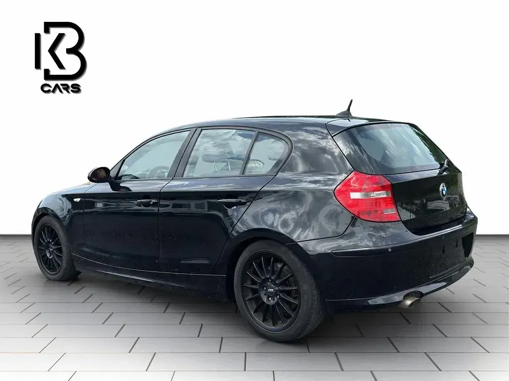 Gebraucht BMW 118 Advantage 143 PS (105 kW) 2007 Schwarz Kleinwagen