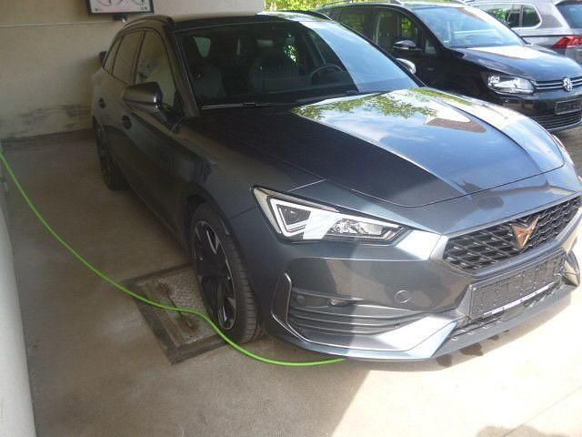 Gebraucht Cupra Leon 150 PS (110 kW) 2024 Grau Limousine