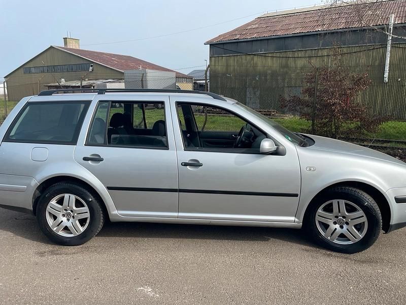 Gebraucht VW Golf IV 75 PS (55 kW) 2000 Silber Kombi