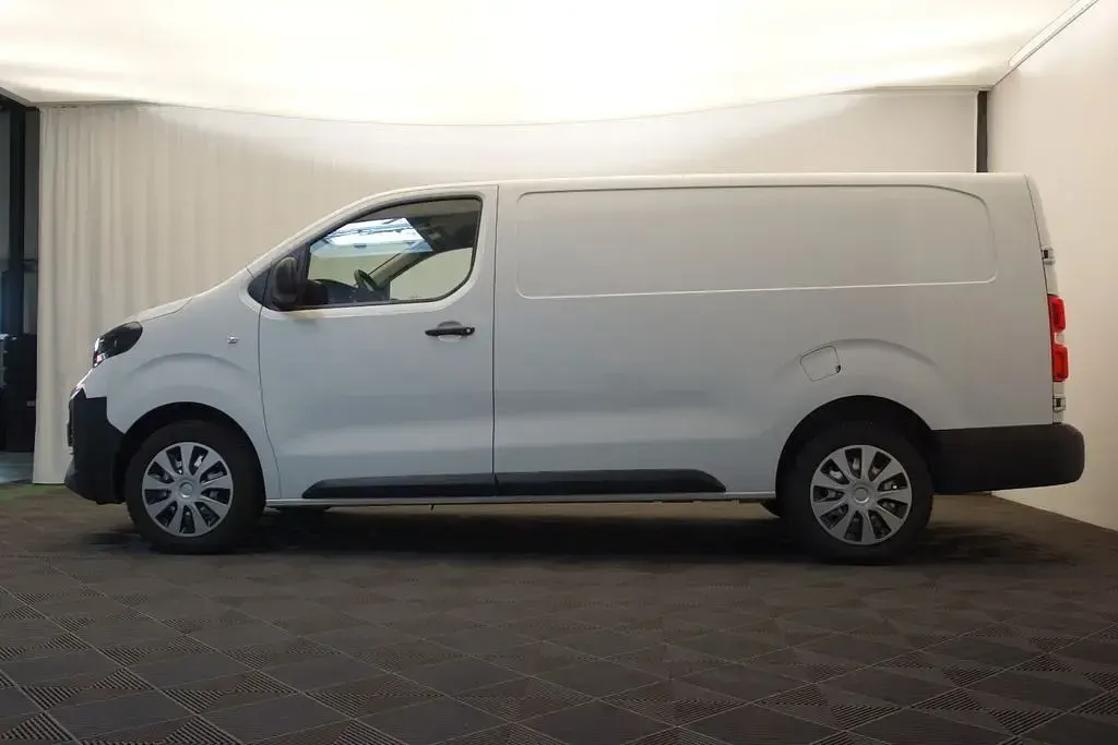 Gebraucht Opel Vivaro-e Combi 144 PS (105 kW) 2025 Weiß Van / Kleinbus