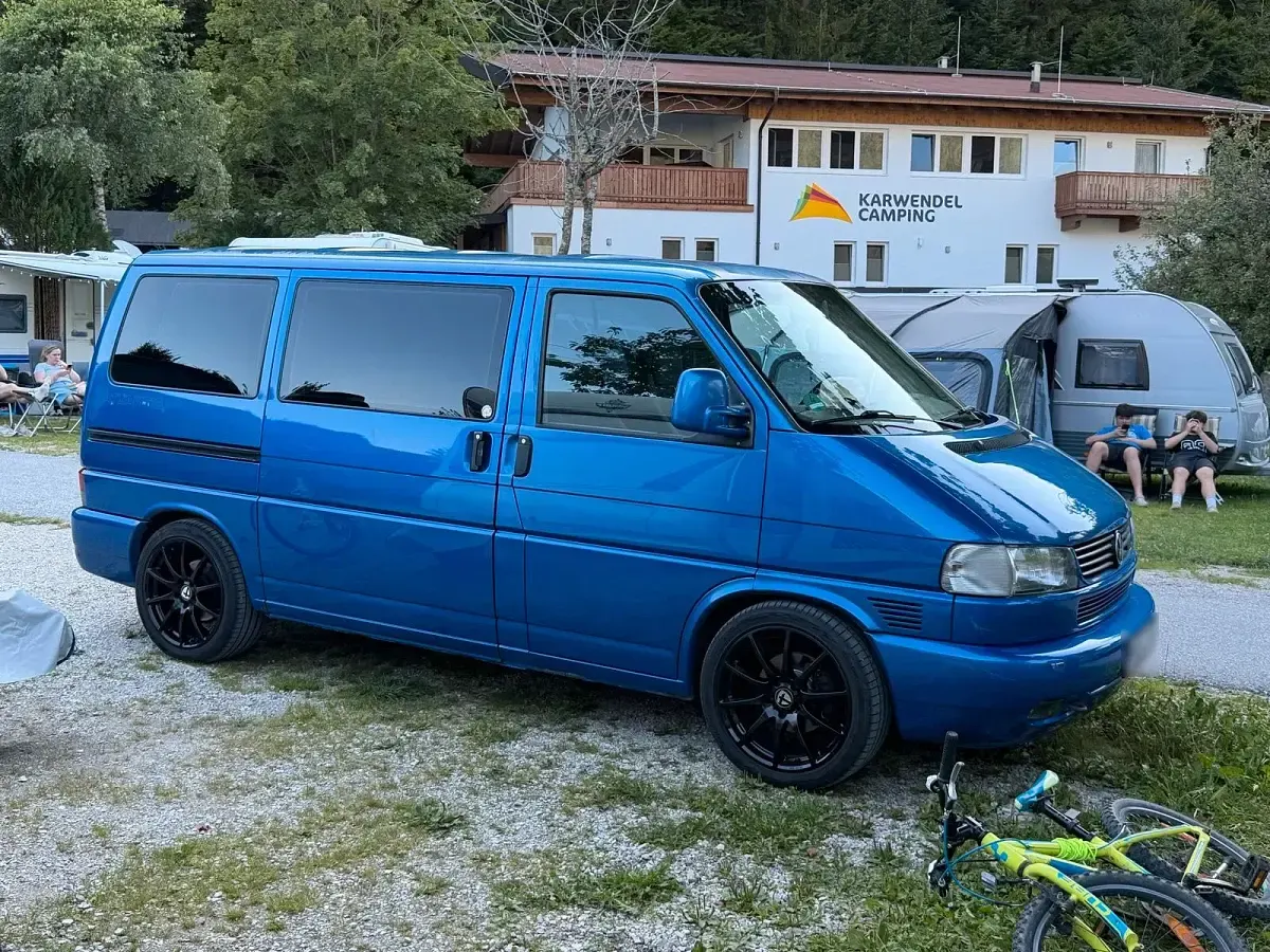 Gebraucht VW Multivan 102 PS (75 kW) 1999 Blau Van / Kleinbus