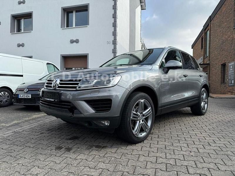 Grau Gebraucht 2016 VW Touareg Terrain Tech SUV | 21.900 € (Guter Preis) - Bild 1/4