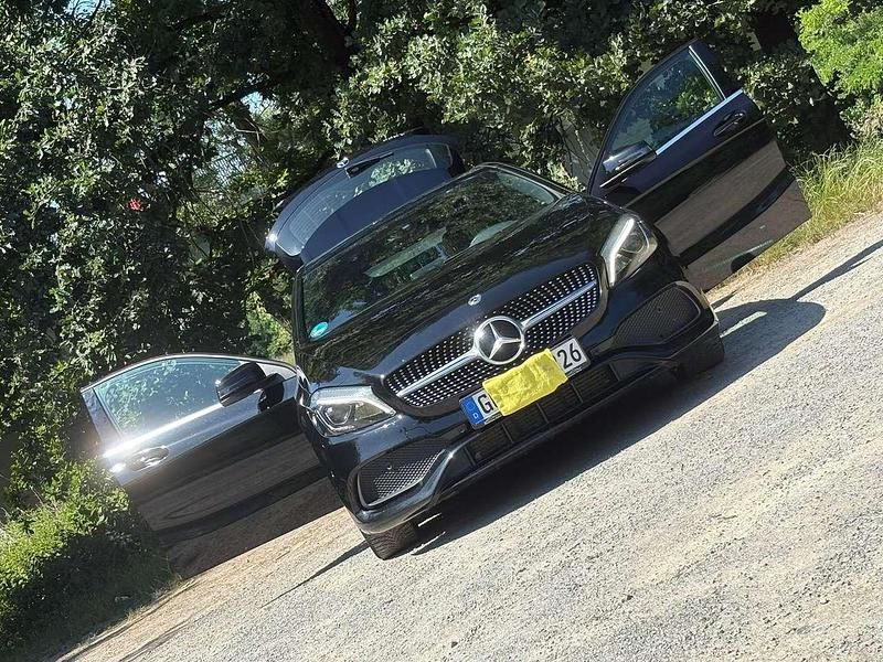 Gebraucht Mercedes A200 AMG line 156 PS (114 kW) 2018 Schwarz