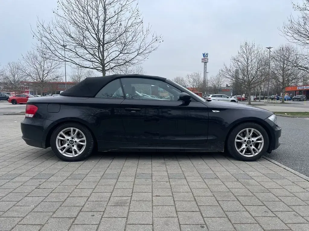 Gebraucht BMW 120 Cabriolet 170 PS (125 kW) 2008 Schwarz Cabrio