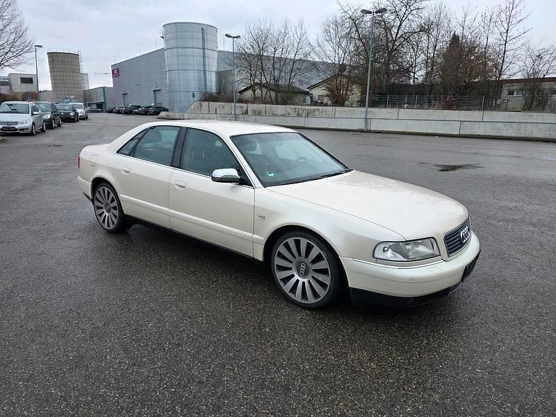 Gebraucht Audi A8 Comfort 260 PS (191 kW) 2001 Weiß Limousine