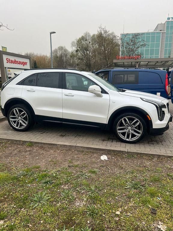 Gebraucht Cadillac XT4 174 PS (127 kW) 2020 Weiß SUV