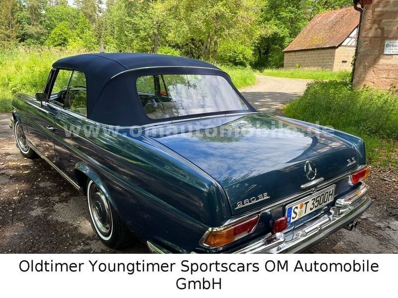Blaumetallic Gebraucht 1970 Mercedes W111 SE Cabrio | 299.000 € - Bild 1/4