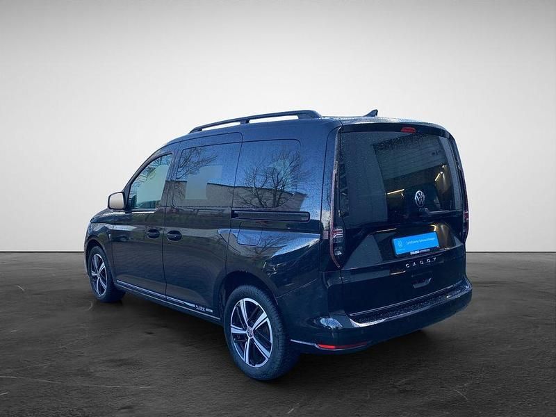 Gebraucht VW Caddy Dark Label 102 PS (75 kW) 2025 Deep black perleffekt Van / Kleinbus