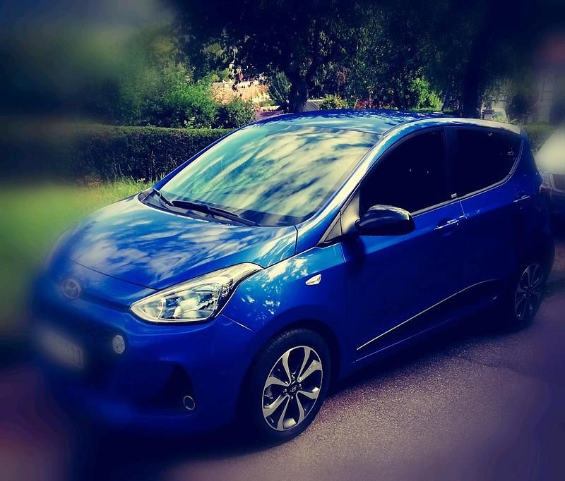 Blau Gebraucht 2018 Hyundai i10 Passion Kleinwagen | 8.500 € (Fairer Preis) - Bild 1/4