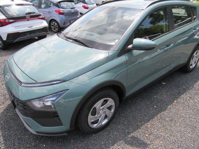 Grün Gebraucht 2024 Hyundai Bayon Select SUV | 18.990 € (Superpreis) - Bild 1/4
