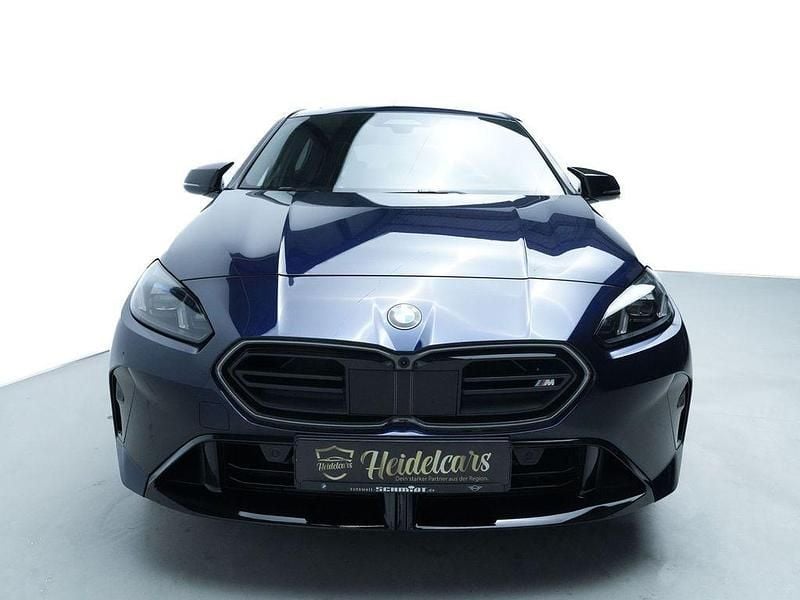 Neu BMW M135 Performance 300 PS (220 kW) 2025 Blau Kleinwagen