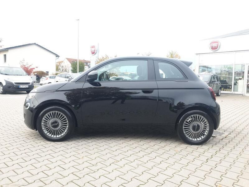 Gebraucht Fiat 500e Icon 69 kW (95 PS) 2022 Onyx schwarz Kleinwagen
